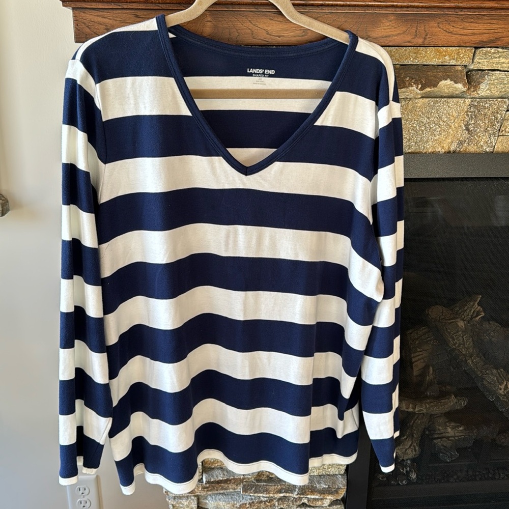 Lands’ End Tee size 2X